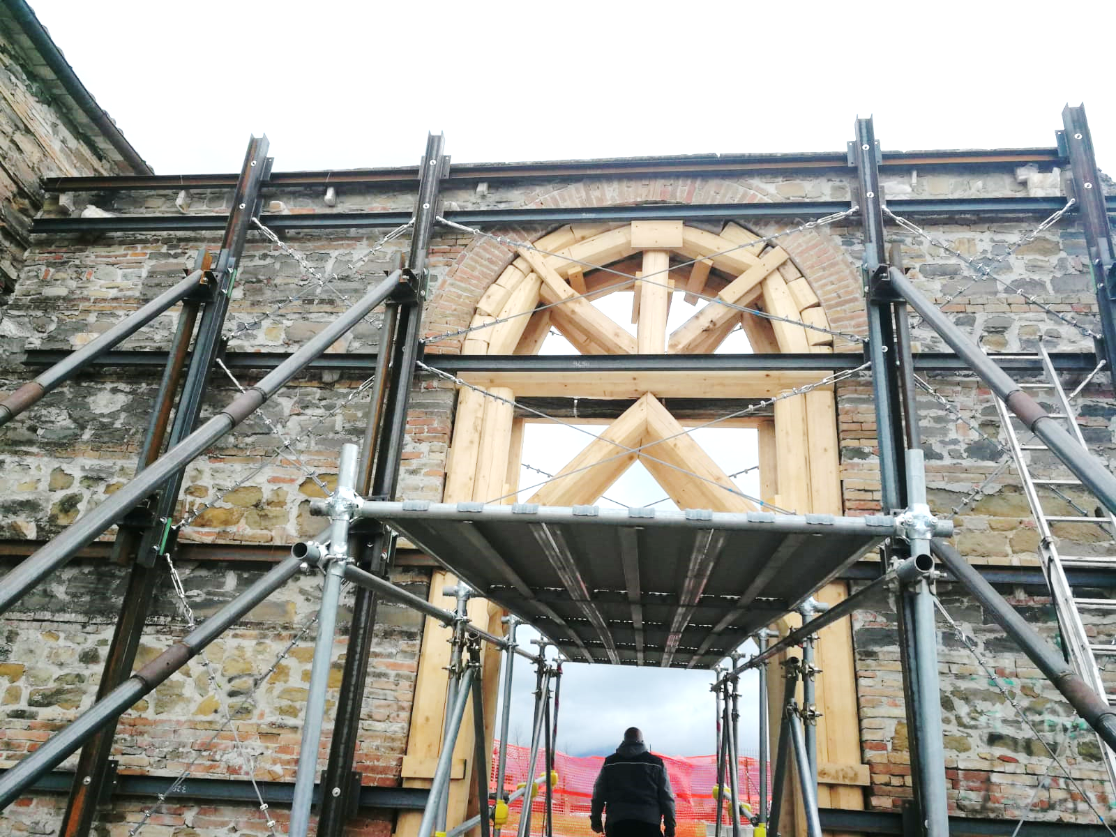 Messa in sicurezza Arco Porta Molini a Matelica