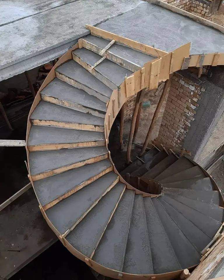 Dettaglio di lavorazione edile in cantiere